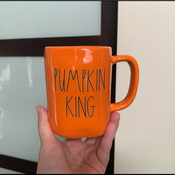 Rae Dunn Accessories - 🇺🇸 Rae Dunn PUMPKIN KING 🎃